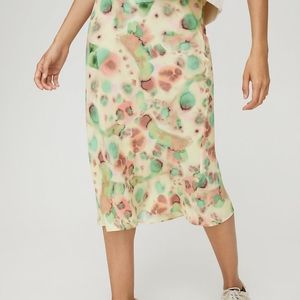 Aritzia Wilfred Free Kyra skirt